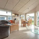 6 Person In Holiday home Groemitz