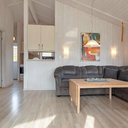 Дом отдыха 6 Person In *